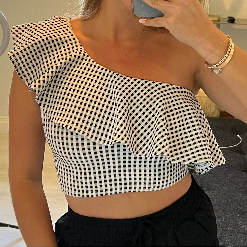One shoulder black & white checkered crop top- Size S from Etiquette Boutique